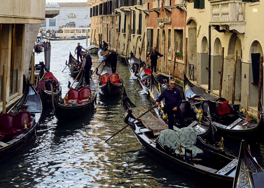 Early morning gondola ride